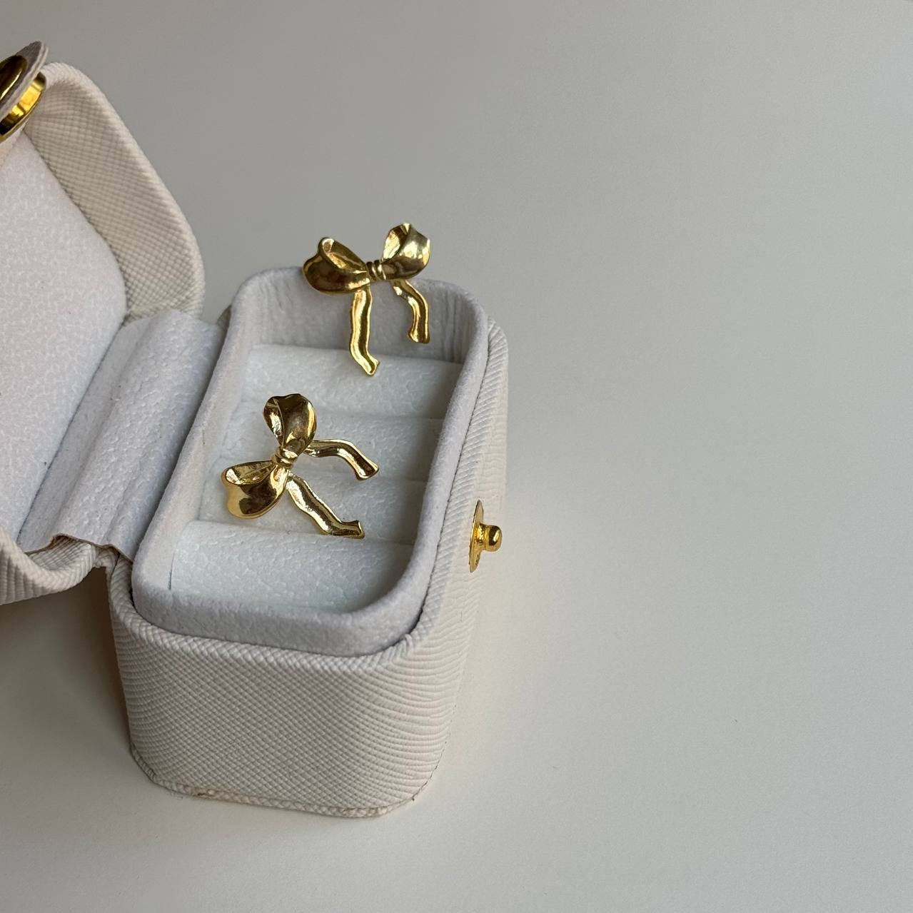 VOLUME BOW EARRINGS | 925 SILVER GOLD PLATED