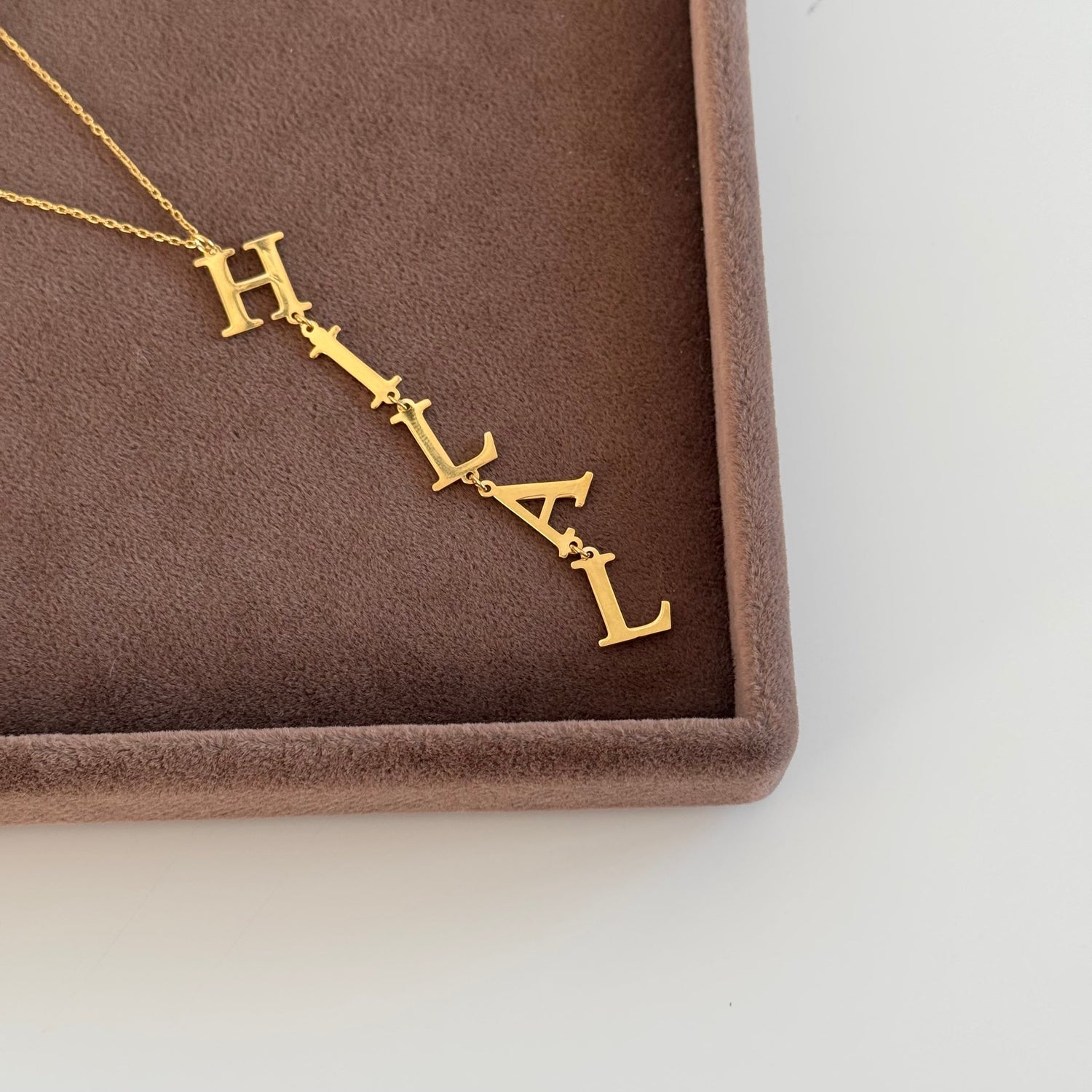 XL Y İSİMLİ KOLYE