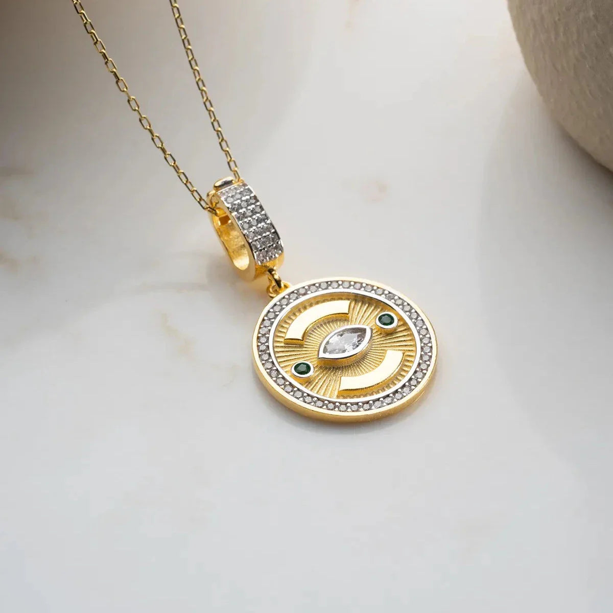 RUBY MOON KOLYE