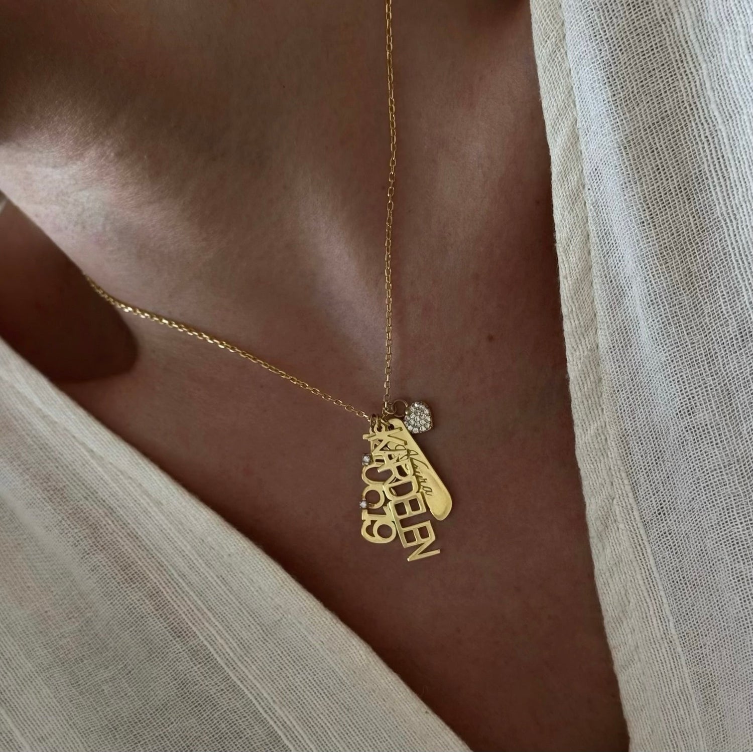 ÇOKLU CHARMLI KOLYE