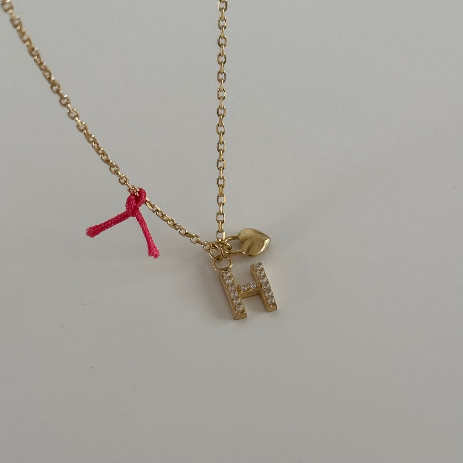 ŞANS İPLİ HARF KOLYE