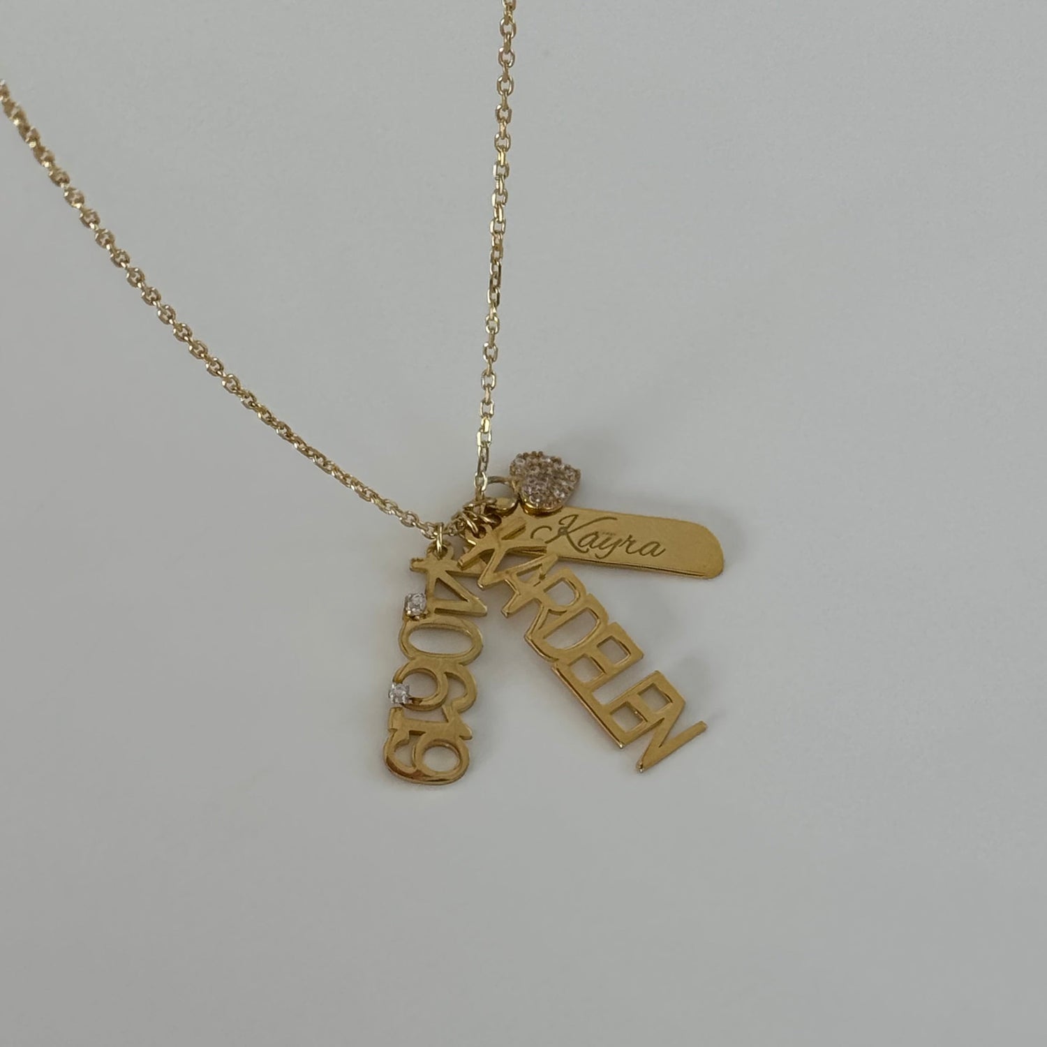 ÇOKLU CHARMLI KOLYE