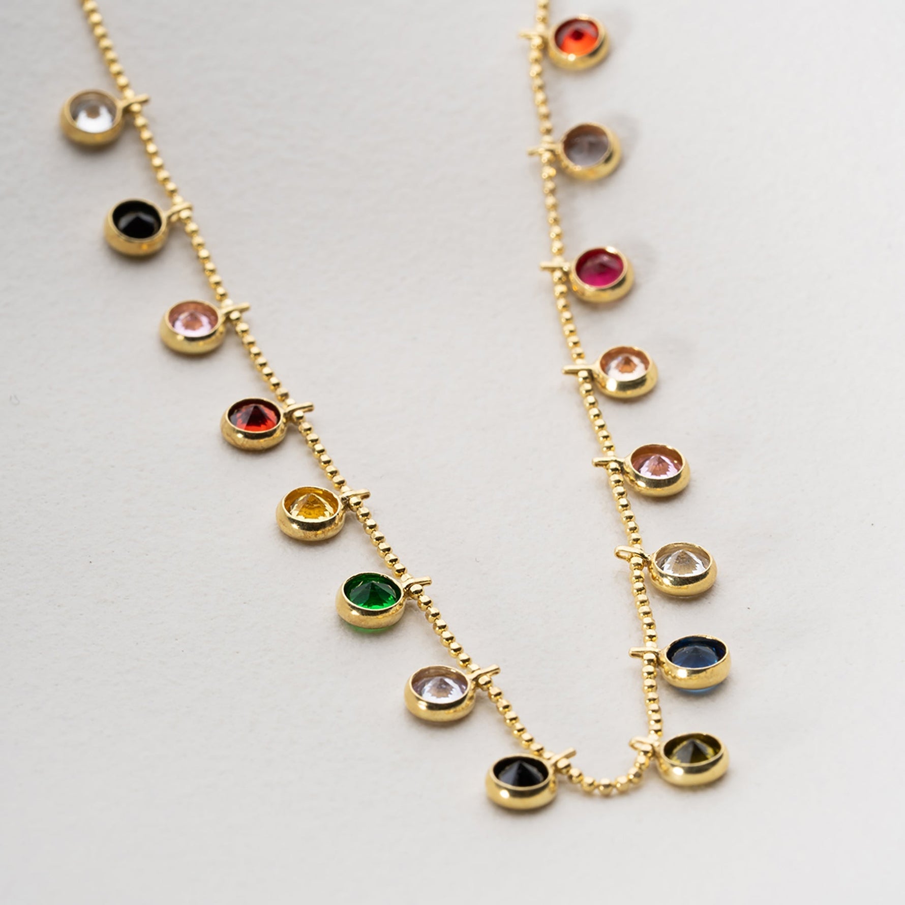 RENKLİ SİRİUS KOLYE