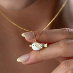 SEDEFLİ BALIK KOLYE