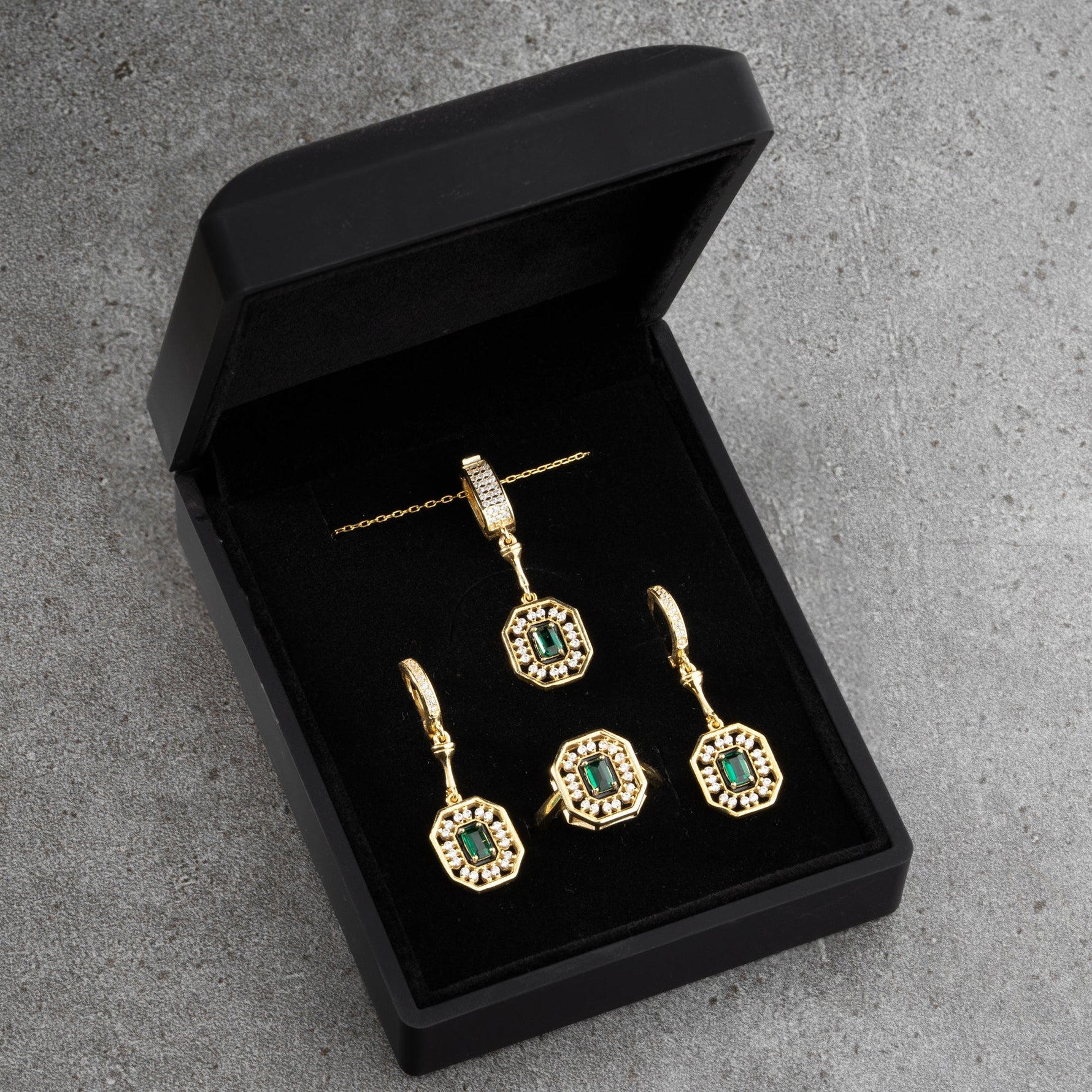 KUBERA SET