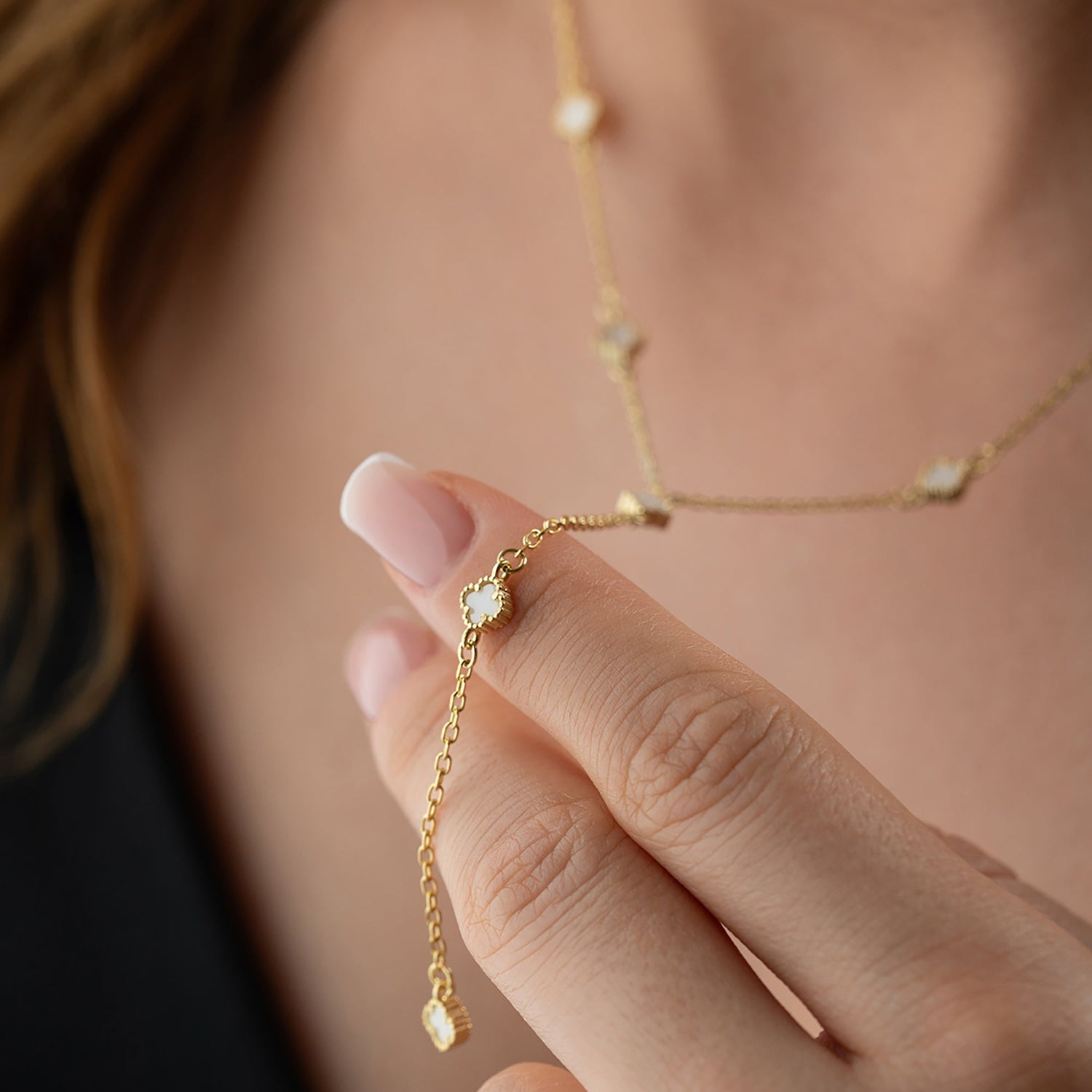 BEYAZ MİNİ YONCA Y KOLYE