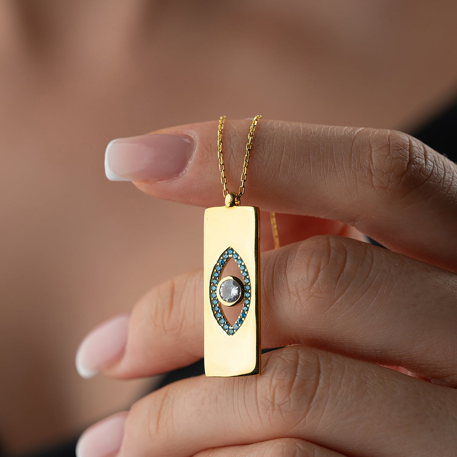 DİKDÖRTGEN GÖZ KOLYE