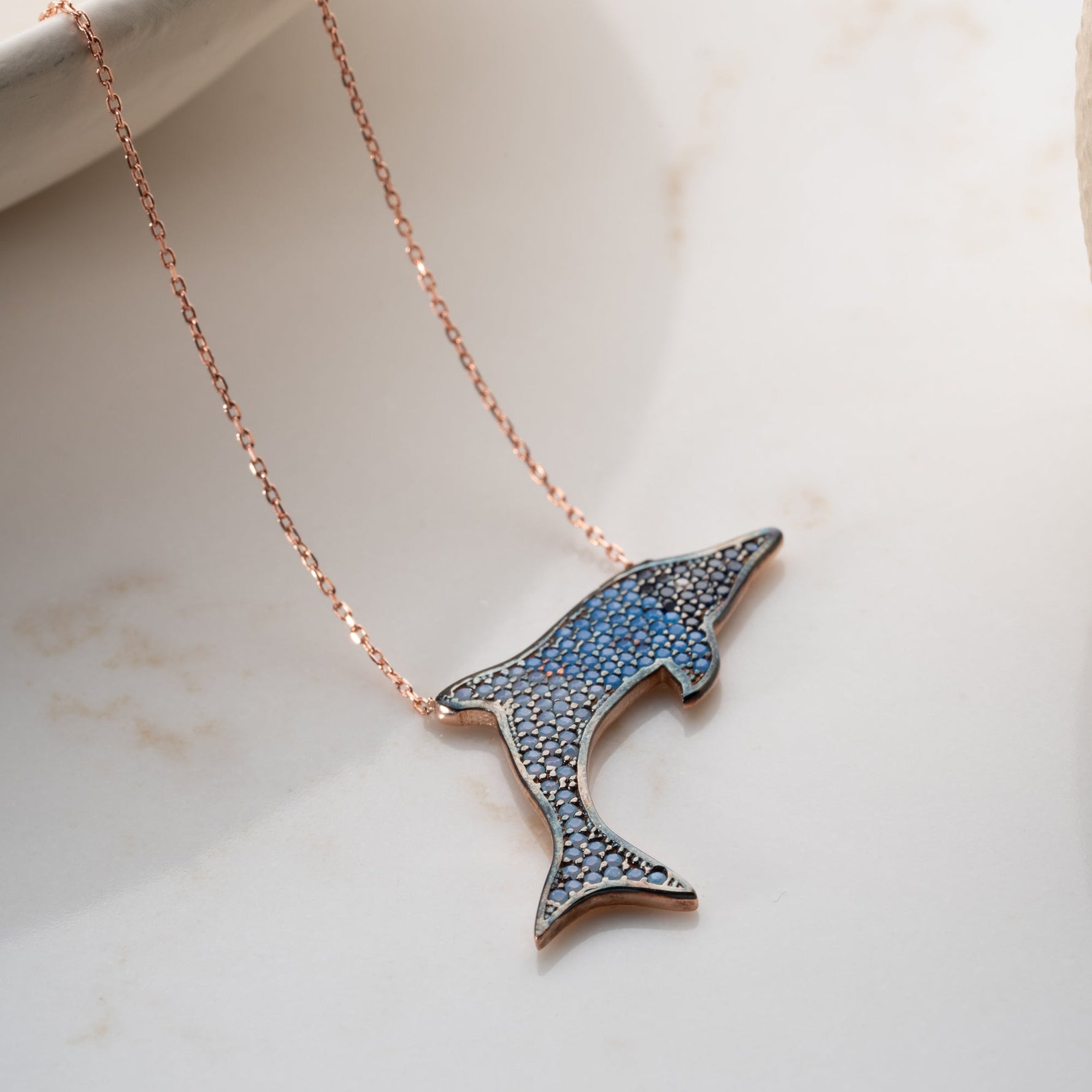 DOLPHIN KOLYE
