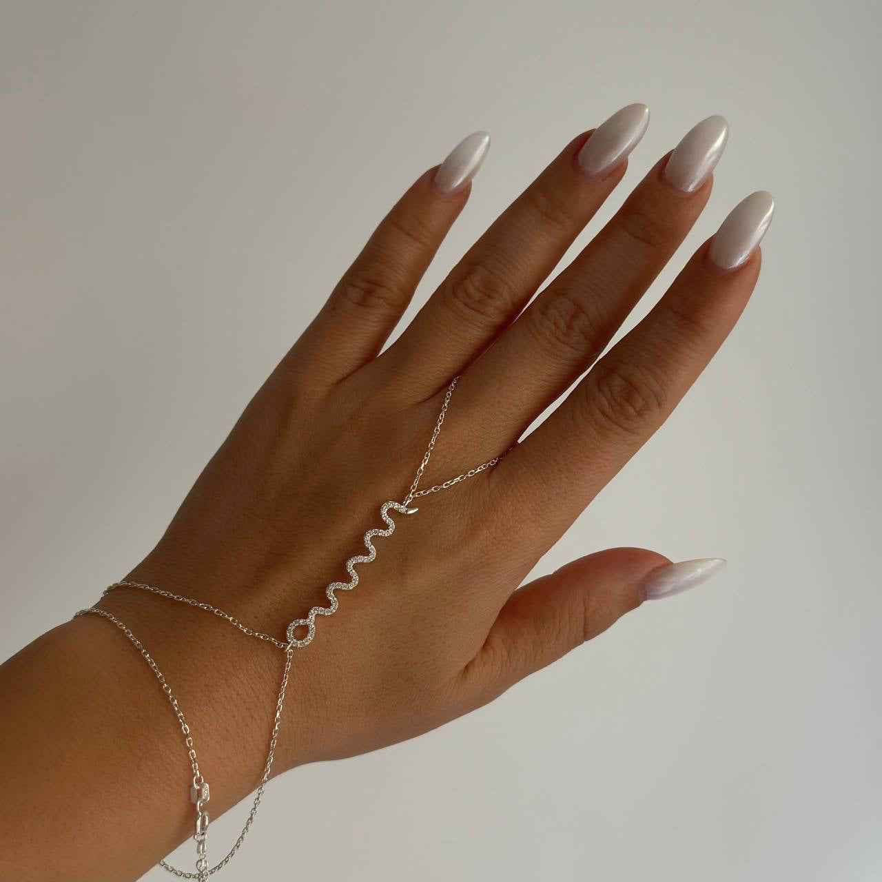 YILAN MODEL ŞAHMERAN