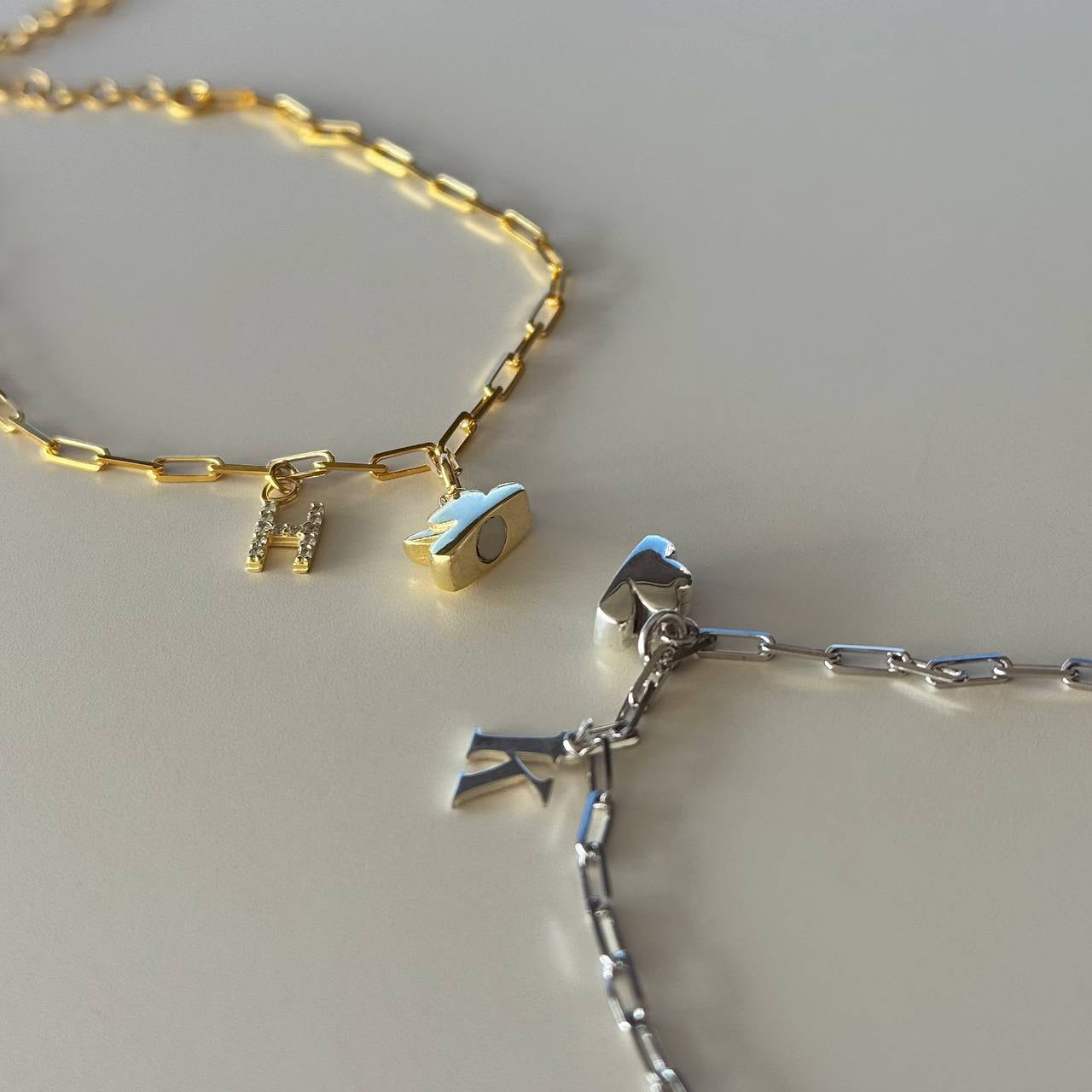 MAGNETIC CLOVER LETTER DOUBLE COUPLE BRACELET | 925 SILVER GOLD PLATED