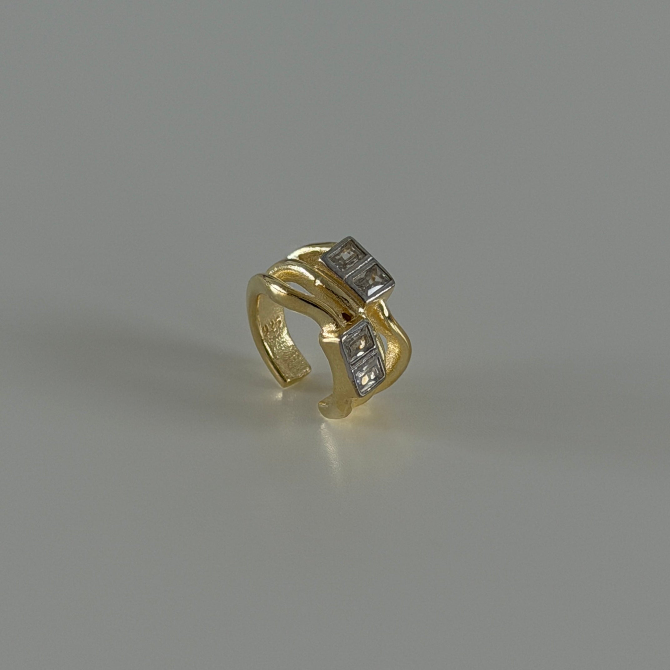 Dalgalı Bant Kare Taşlı Earcuff Kıkırdak Küpe | 925 Ayar Gümüş