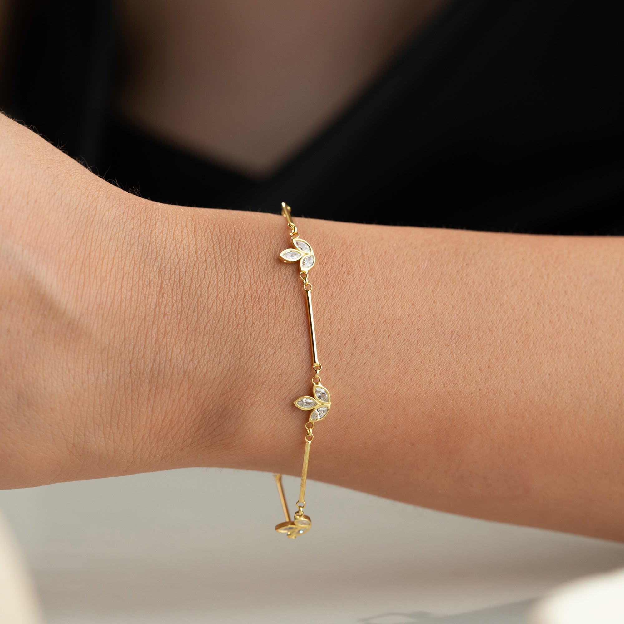Zirkon Taşlı Lotus Bileklik | 925 Ayar Gümüş