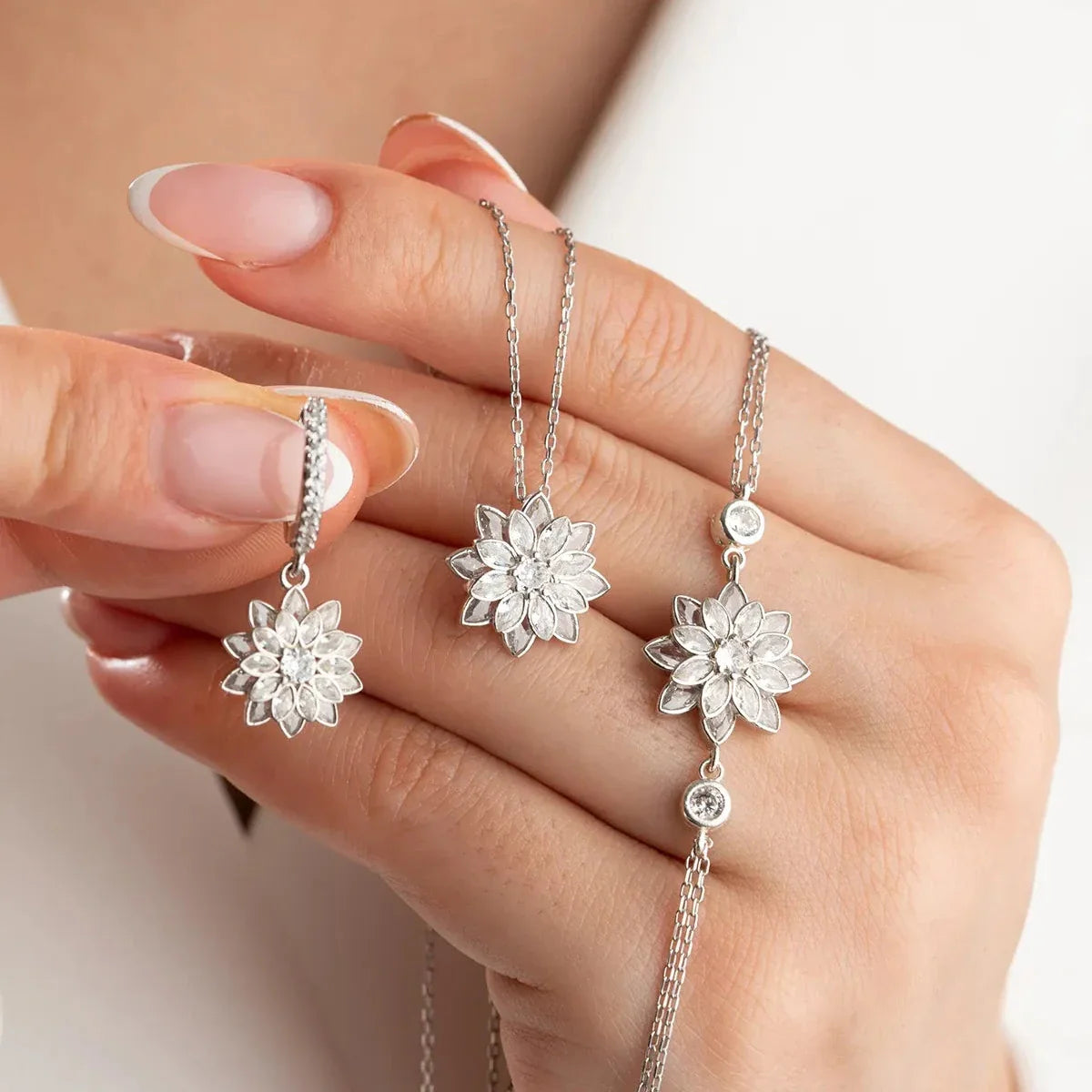 Lotus Çiçeği Kolye-Küpe-Bileklik Set | 925 Ayar Gümüş