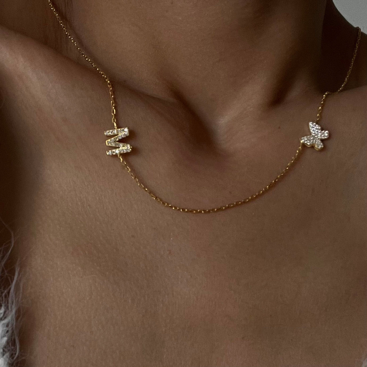 Kişiye Özel Zirkon Taşlı Harf Mini Kelebekli Kolye | 925 Ayar Gümüş