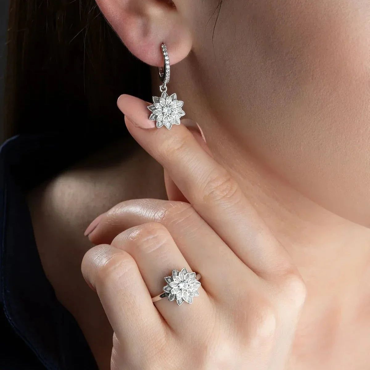 Zirkon Taşlı Lotus Çiçeği Yüzük-Küpe Set | 925 Ayar Gümüş
