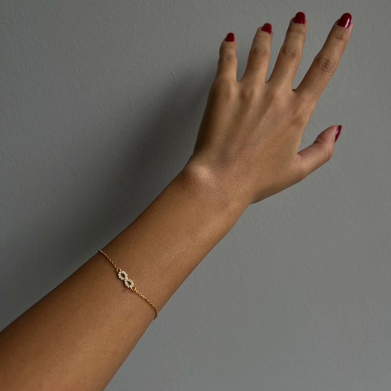 Zirkon Taşlı Minimal Sonsuzluk Bileklik | 925 Ayar Gümüş