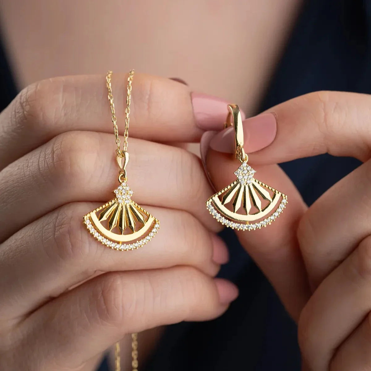 Zirkon Taşlı Yelpaze Kolye Küpe Set | 925 Ayar Gümüş